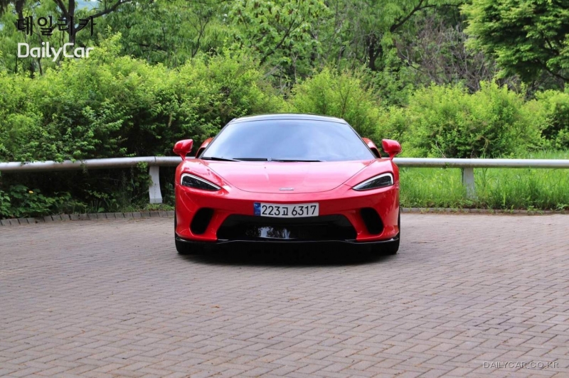 슈퍼카 ‘맥라렌 GT’