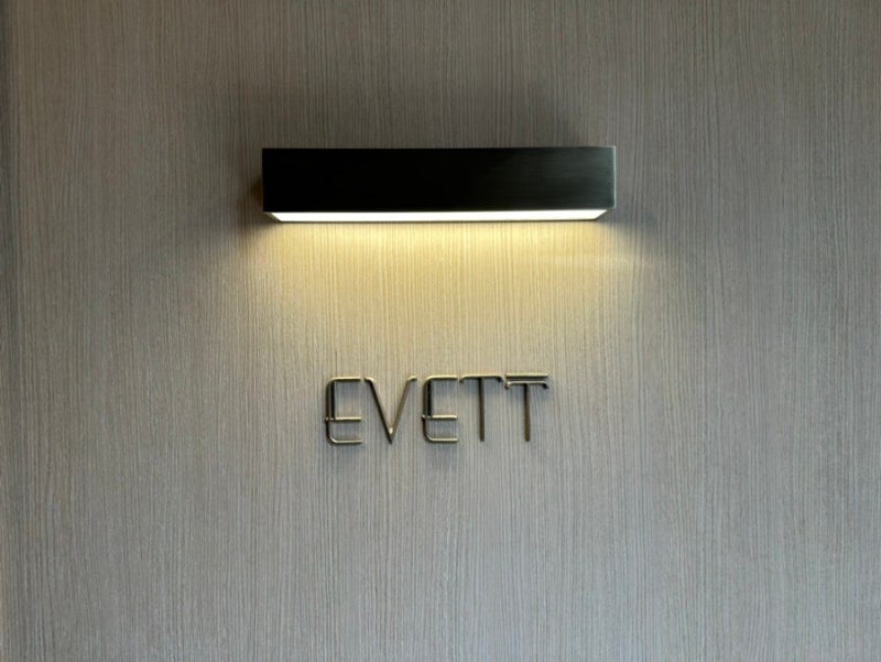 강남 신사동 조셉리저우드 '에빗'