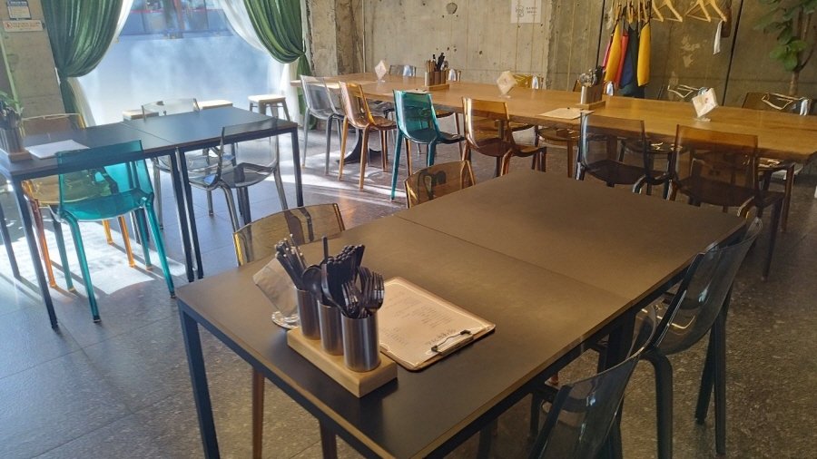 인생돈가스 분위기