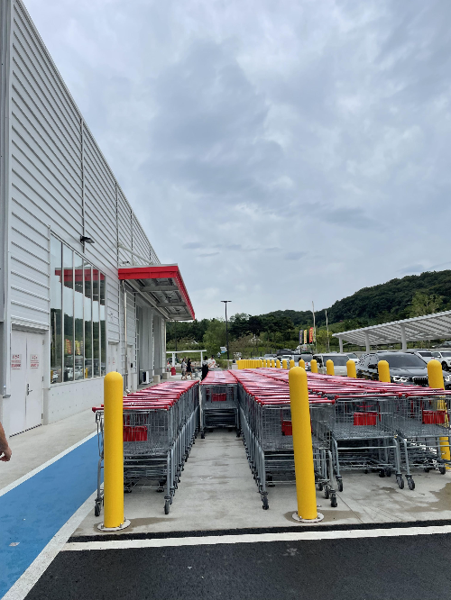 청라 코스트코 외부 주차장 모습