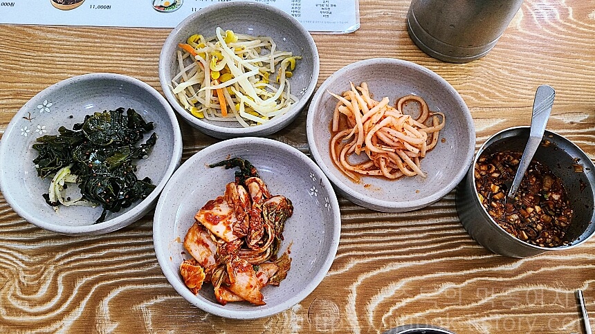 백년옥-본점-밑반찬