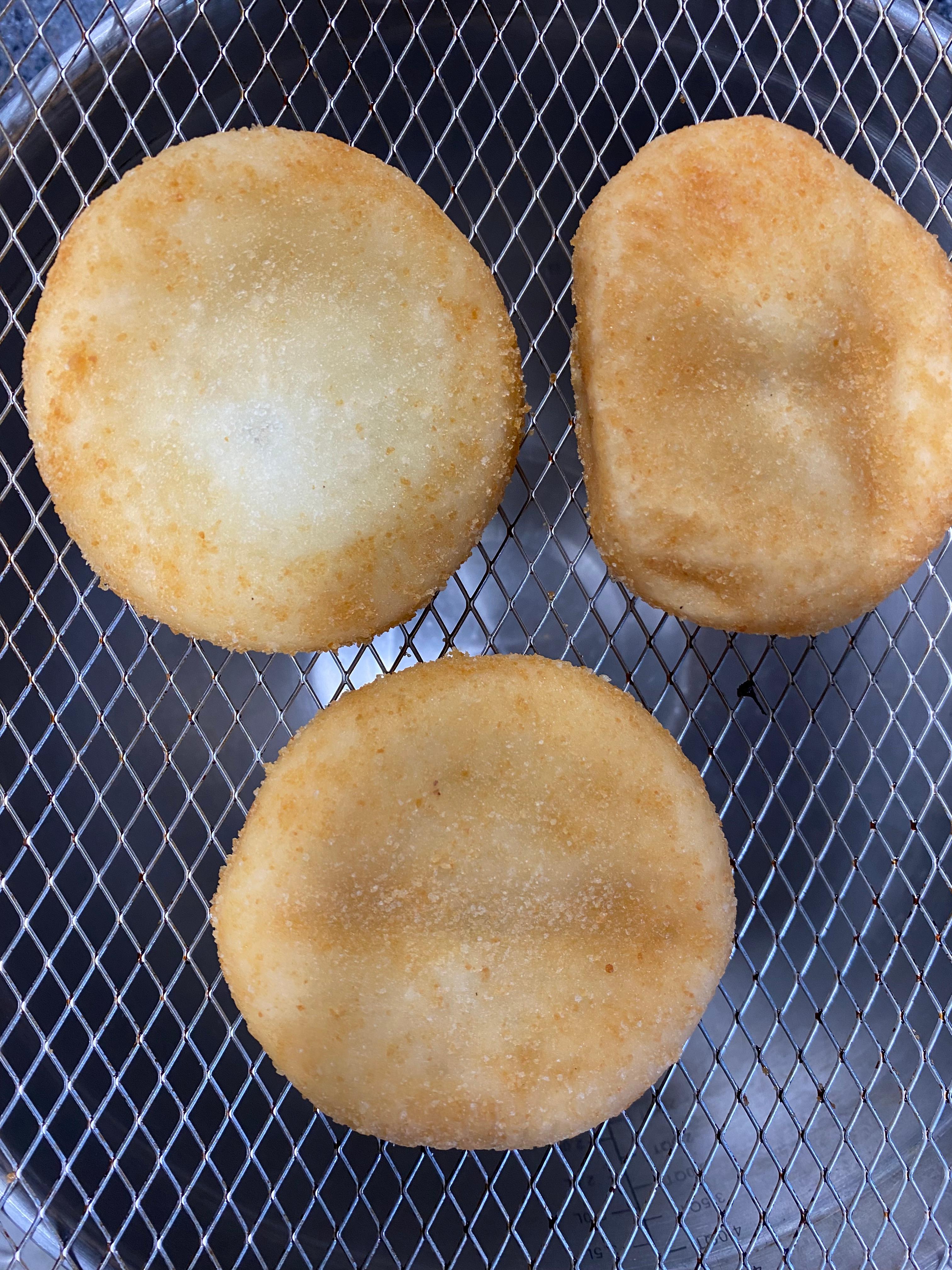 냉동실에서 꺼내본 쫀득 팥도넛츠