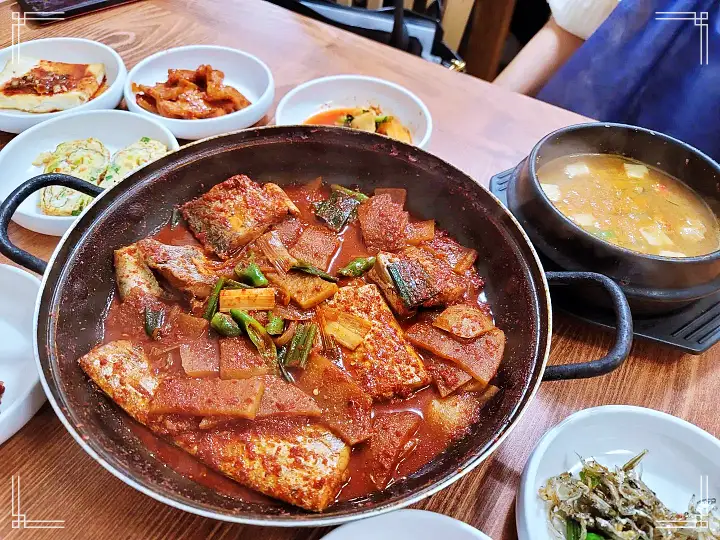 제209회 놀라운토요일 갈치 찌개 갈치조림 백반 대식가 김태우 테이 추천 놀토 영등포 전통시장 맛집 소개