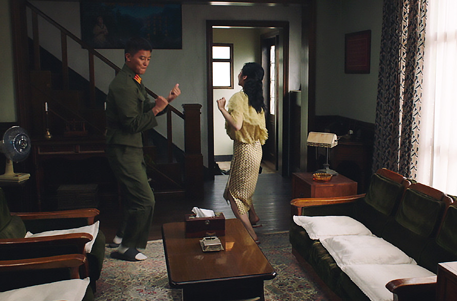 인민을 위해 복무하라 춤추는장면