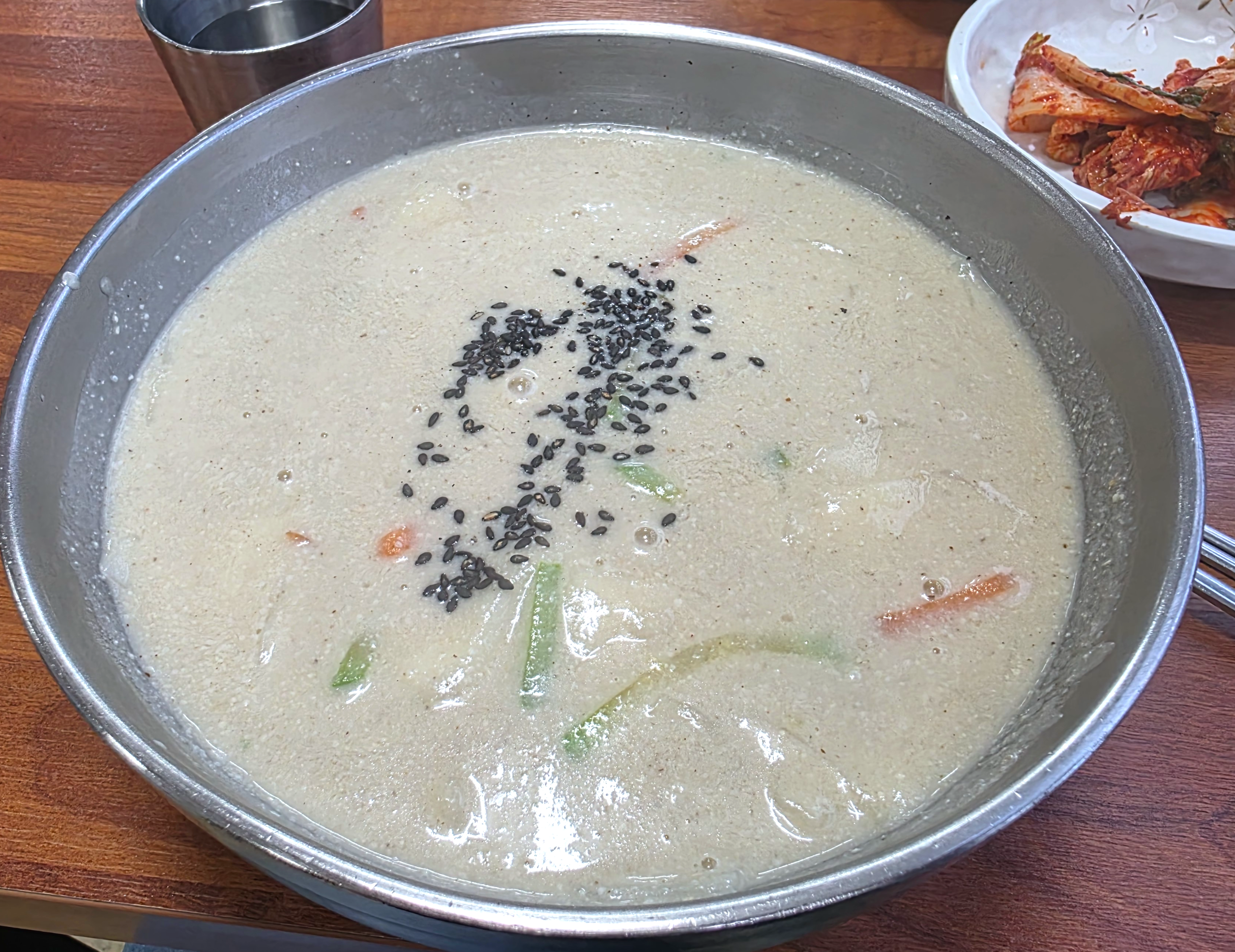 쭈꾸미랑 칼국수 용계동 목원대 원신흥동 칼국수 들깨수제비 쭈꾸미 가격 주차 01