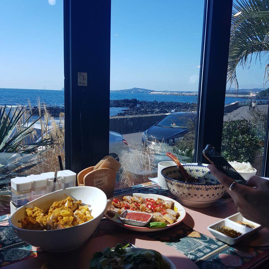 위미애머물다-락쿤-오션뷰-태국음식