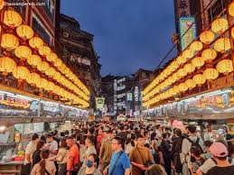 왼쪽 On's Thai-Issan Vegetarian Restaurant / Keeree Tara Restaurant /Night Market 사진