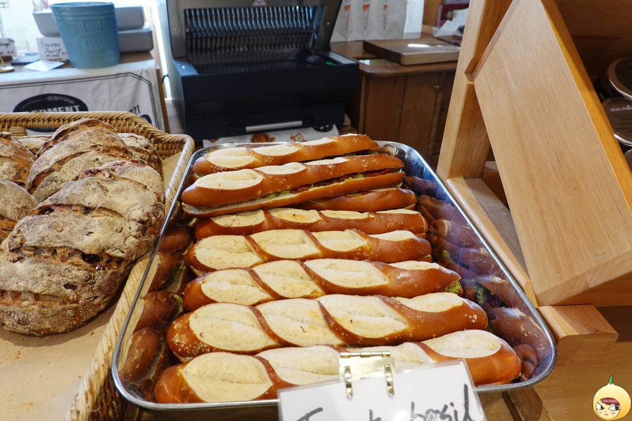 토마토바질프레첼