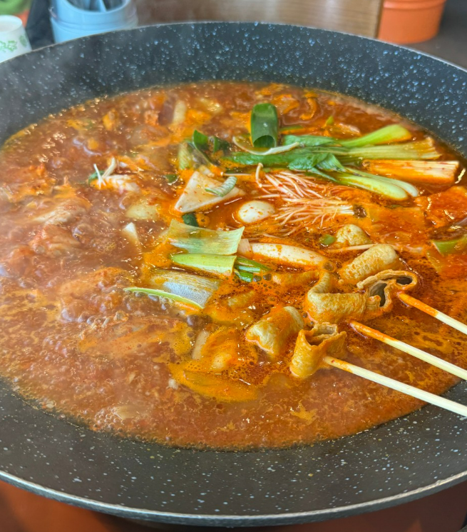 생생정보 용인 닭볶음탕 윤호네 솥뚜껑 닭볶음탕 맛집 안내