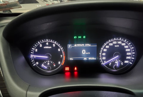 제네시스 G80 계기판