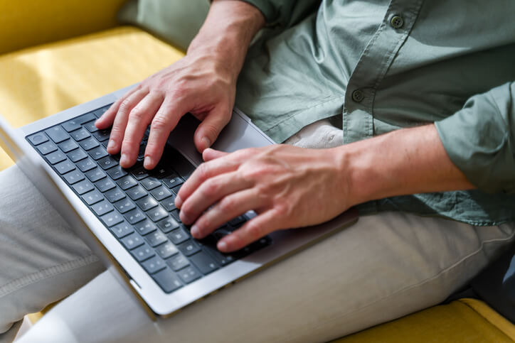 디지털 노마드의 글로벌 상표 및 개인 브랜드 보호하는 방법