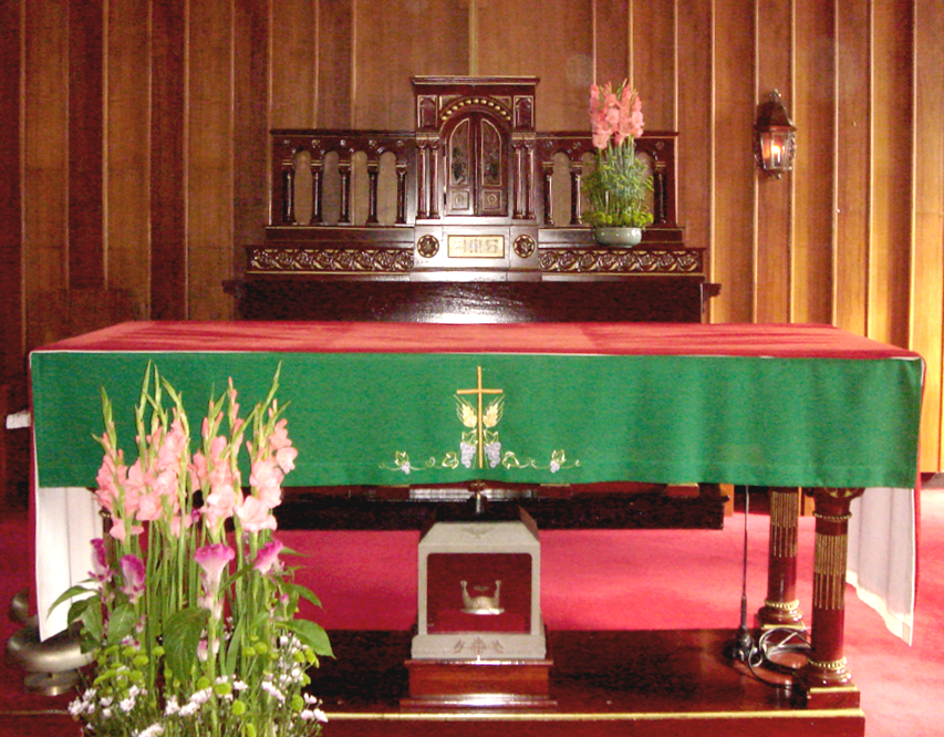 미리내 성 요셉 성당 실내제대