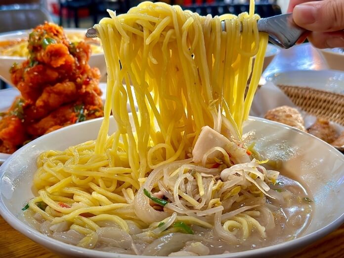 줄서는식당2-백짬뽕