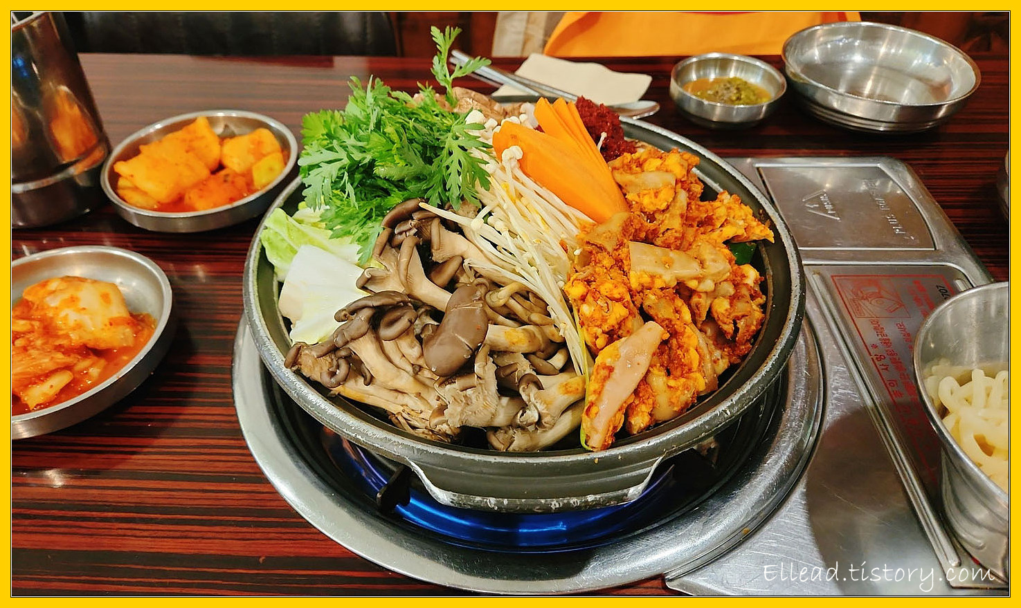 매번 느끼지만 색감의 대비도 매력적이다.