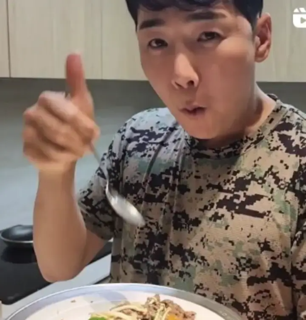 가수-박군-사진