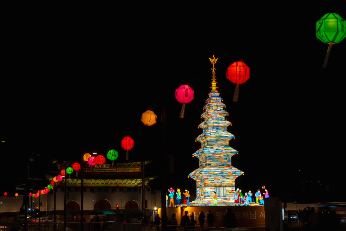 2025. 4. 19. 봉은사 연등제 야경 산책 후기 (겹벚꽃, 라일락, 홍매화 개화상황 포함)