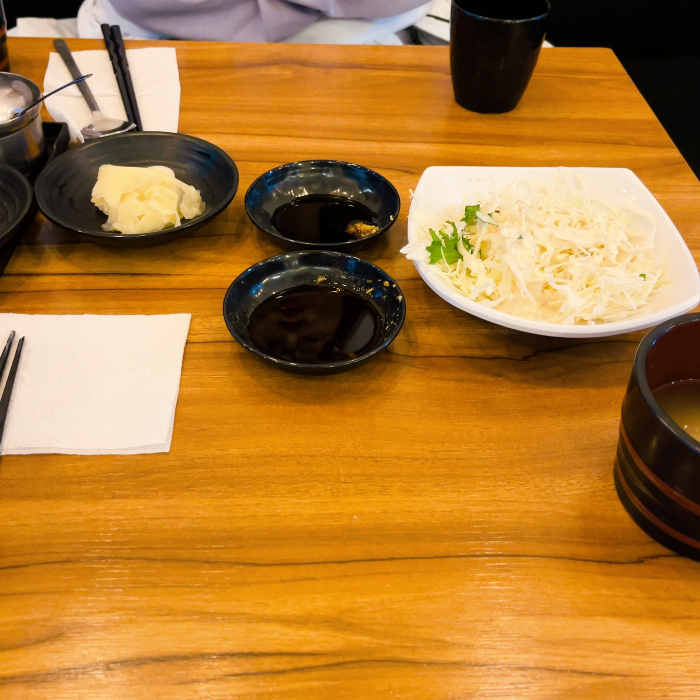 샐러드, 미소된장국 2