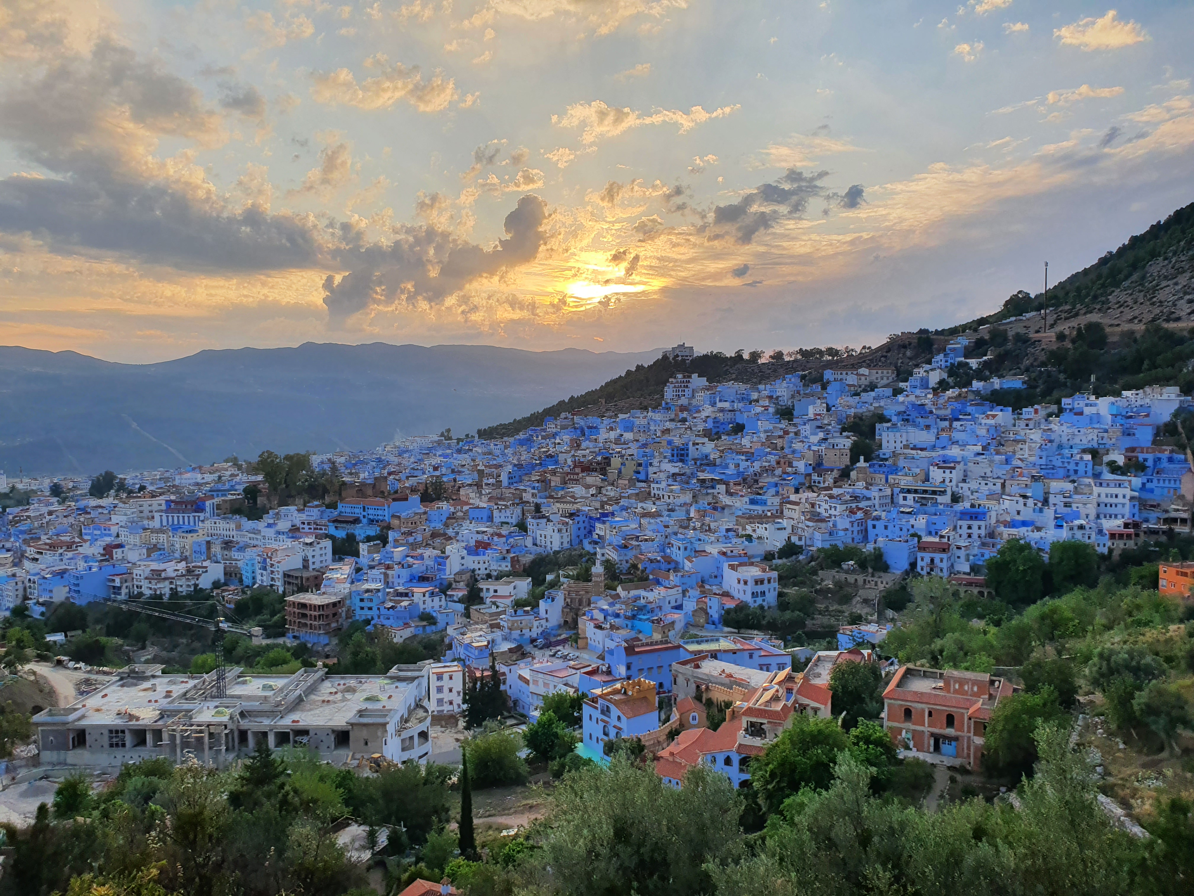 모로코 쉐프샤우엔 스페인 모스크에서 바라보는 블루 메디나