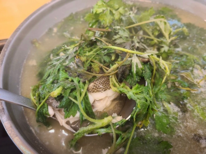 을지로 충무집 도다리쑥국