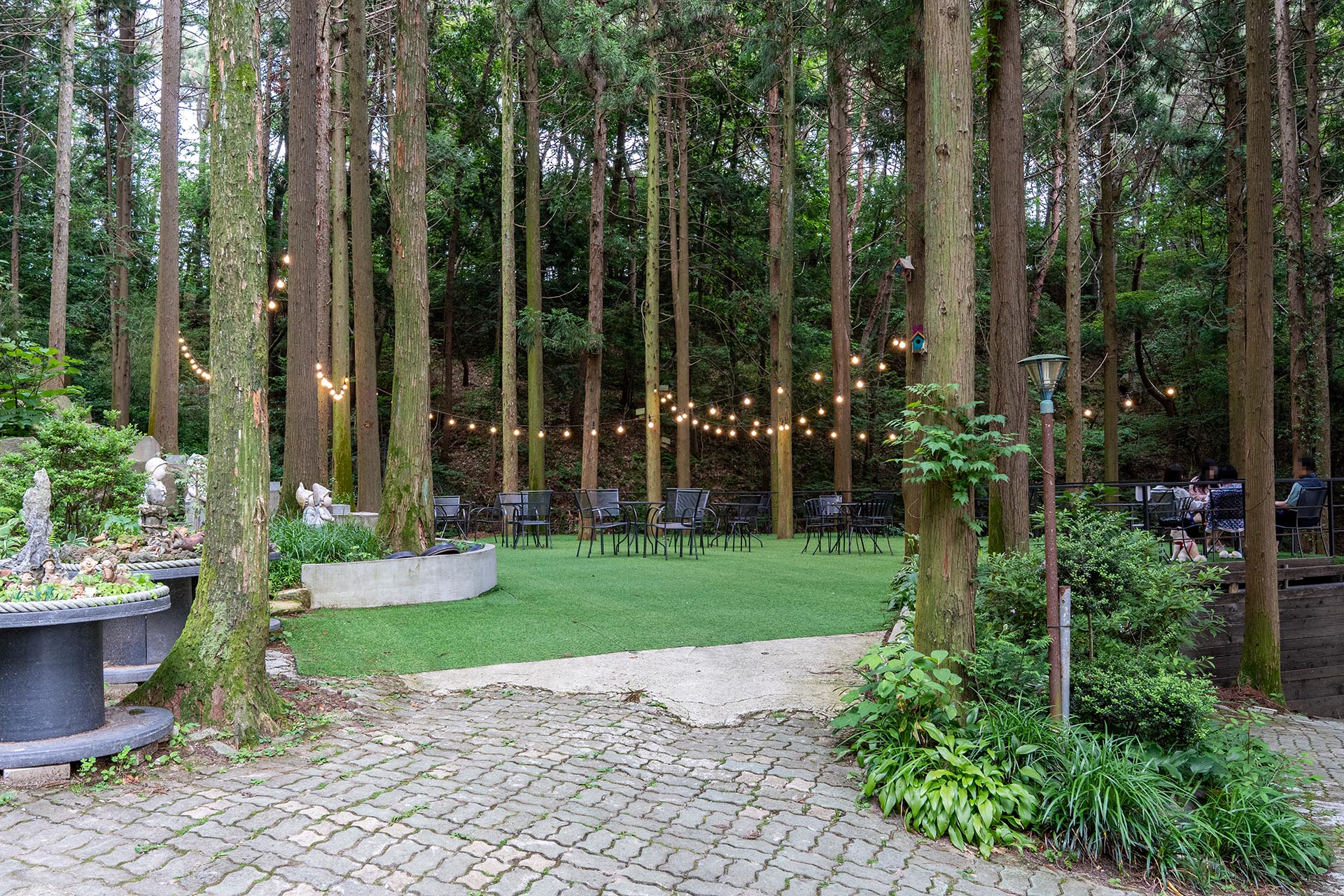 아이리 야외 공간