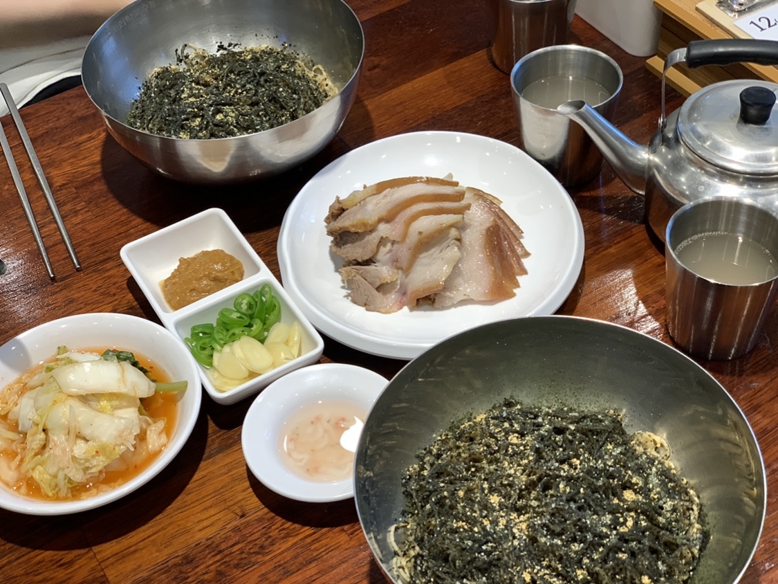 용인 고기리막국수 수육 들기름막국수