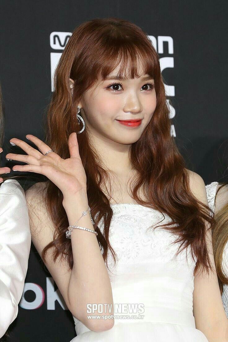 김채원 사진 모음 김채원 사진 모음