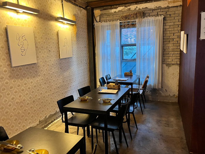 단풍관의 1.5층 창가좌석