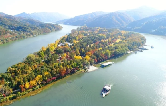 춘천 소양강과 남이섬, 낭만의 호수 여행