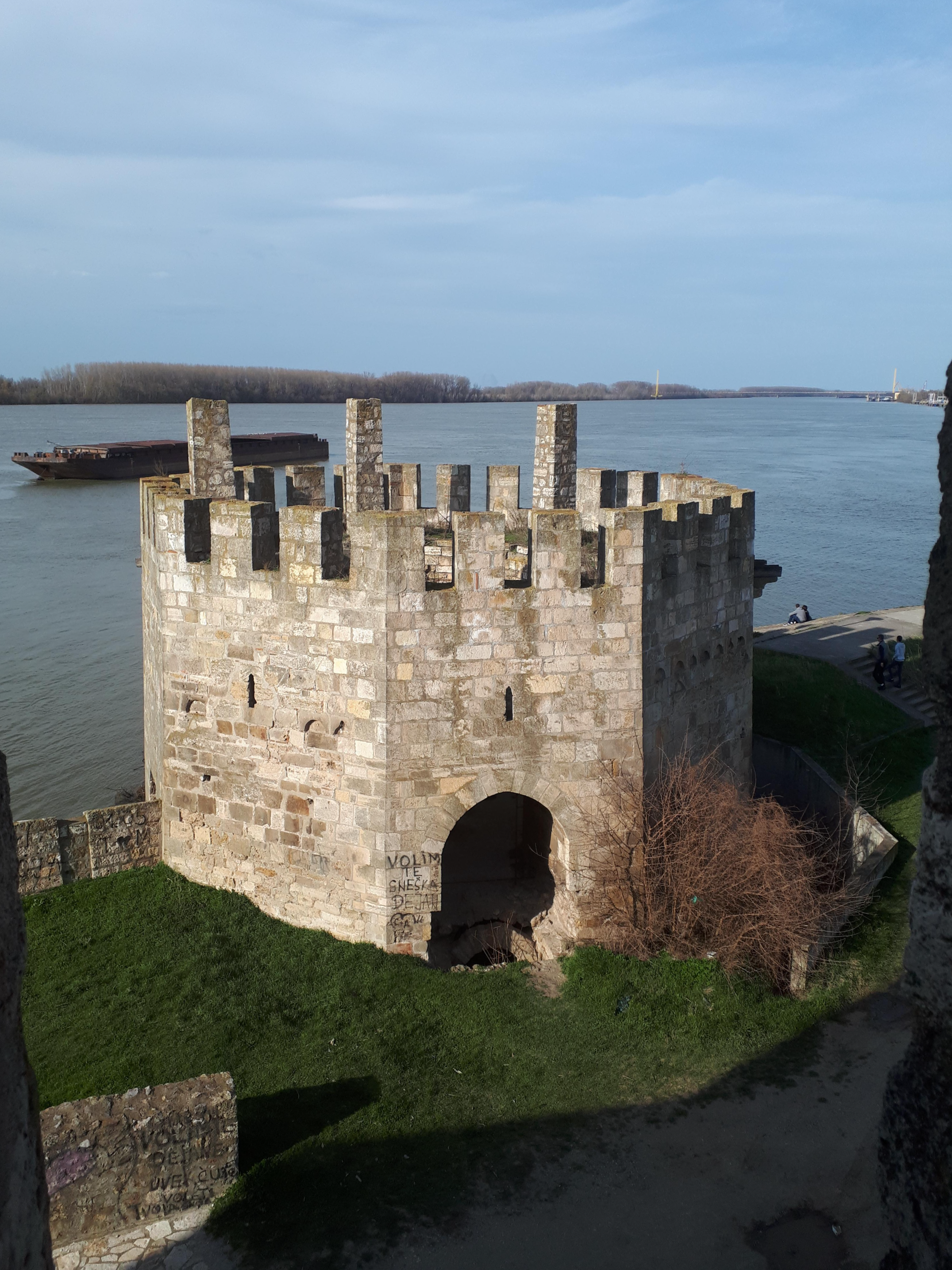 세르비아 스메데레보 요새 내부 망루