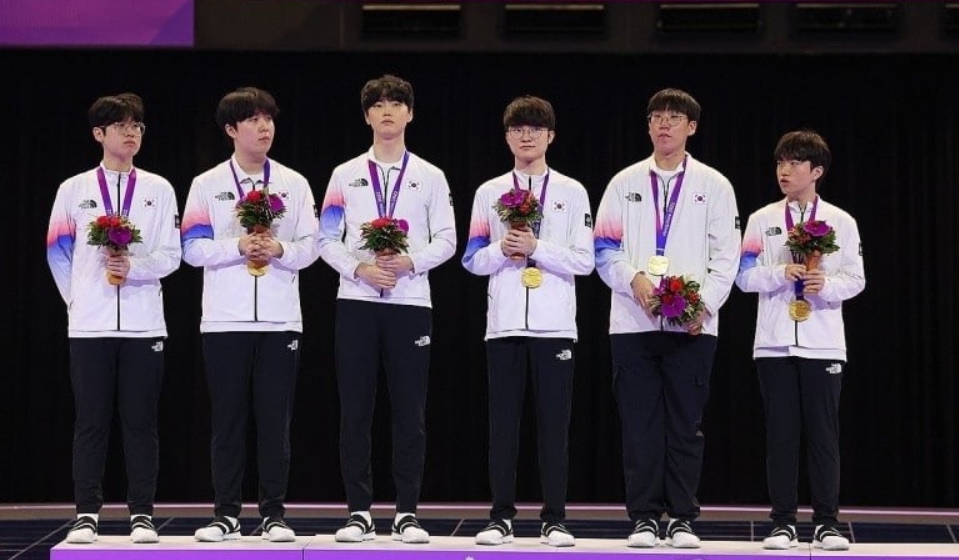 페이커 이상혁 연봉 아시안게임 우승과 군면제여부 E스포츠 리그오브레전드 LOL 롤 인스타그램