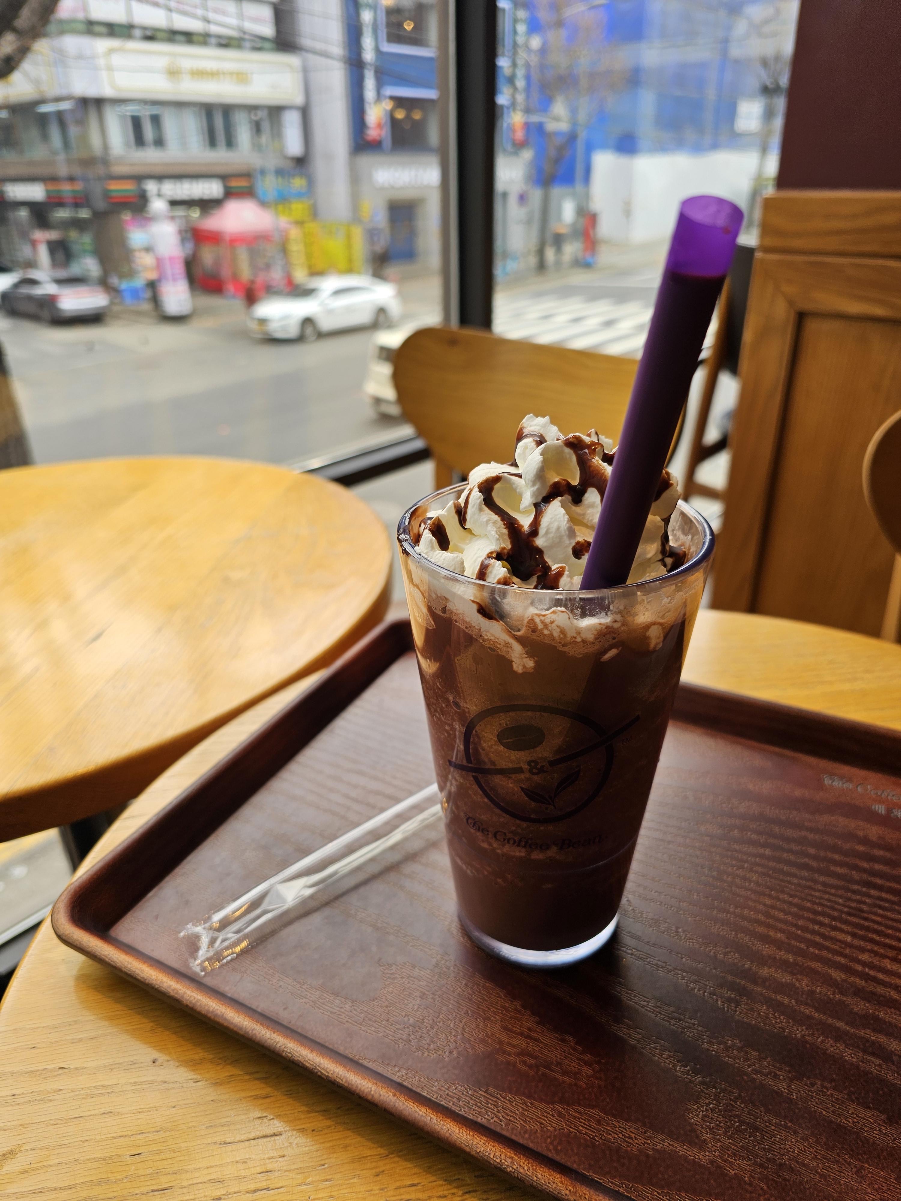 커피빈 퓨어더블초콜릿 블렌디드