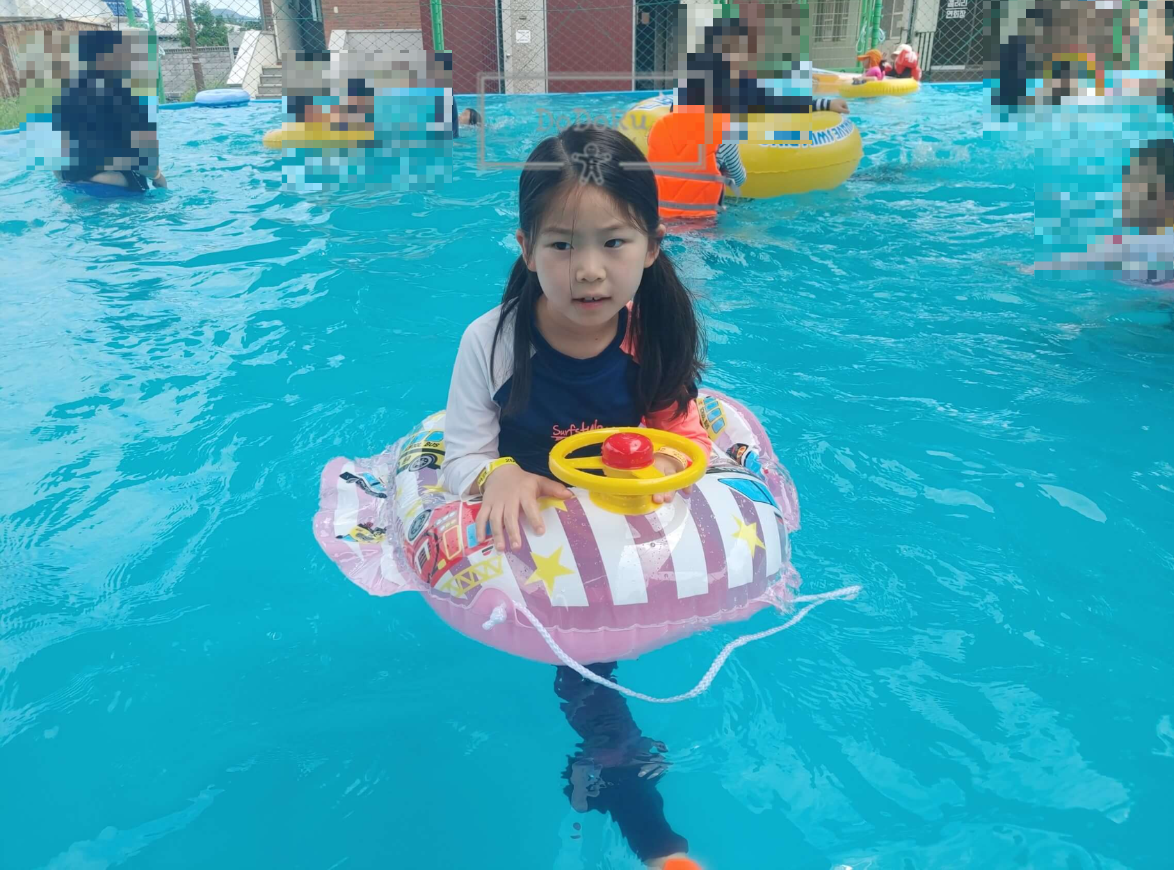 포항-봉좌마을-수영장-내부