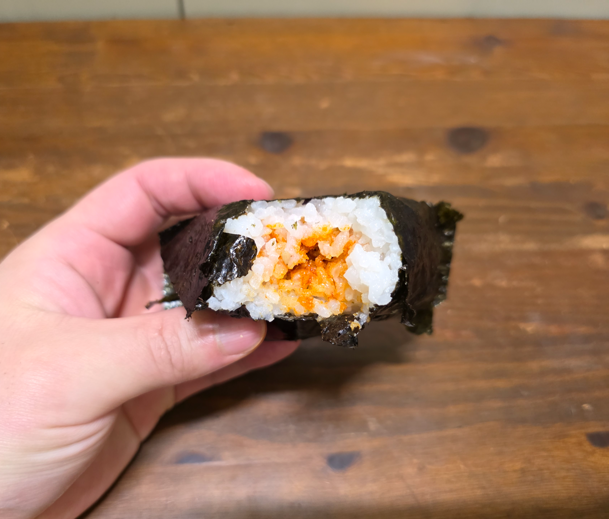 gs25케데헌삼각주먹밥_띠부씰