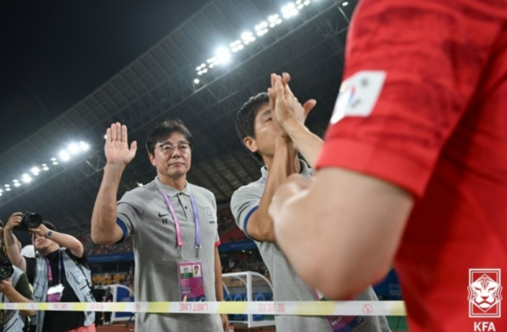 아시안게임 축구 대표팀 황선홍 감독