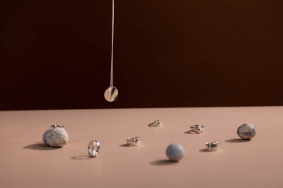 은으로 만든 귀금속