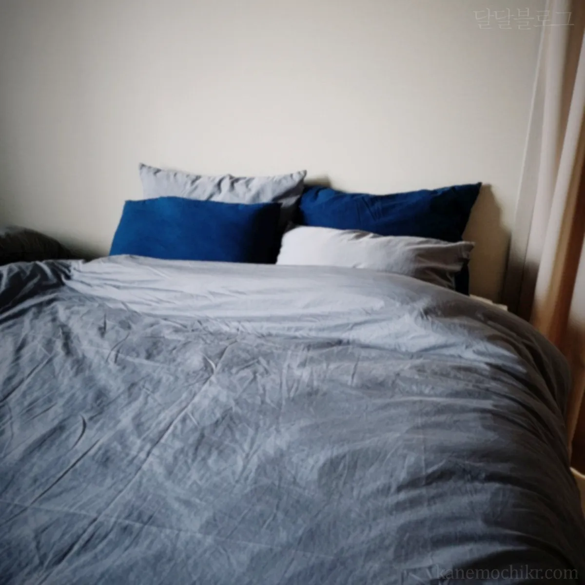 침실-침대-커버꾸미기