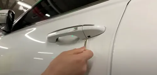 자동차 비상키 사용방법