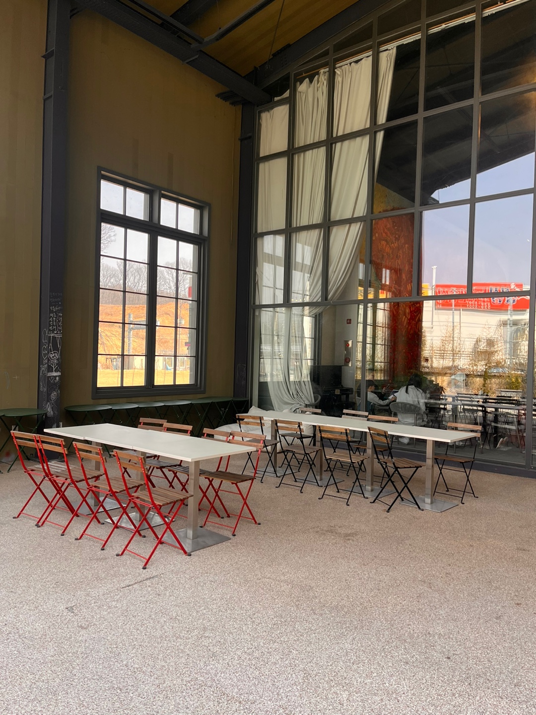 용인 대형 야외정원 베이커리 카페 '언톨드'