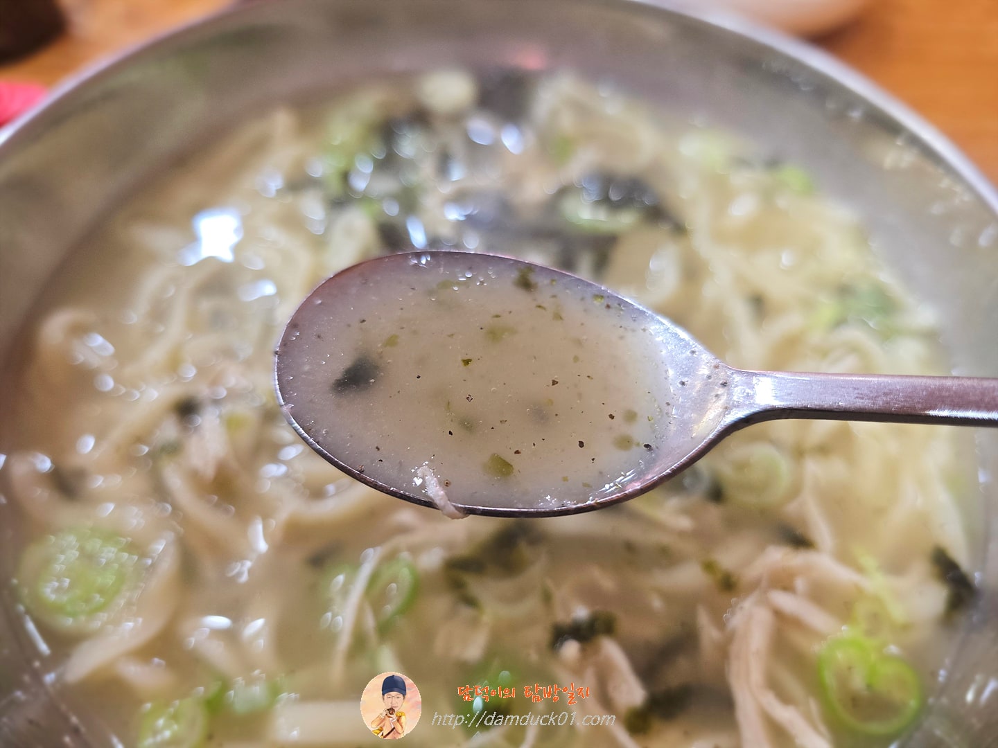닭칼국수