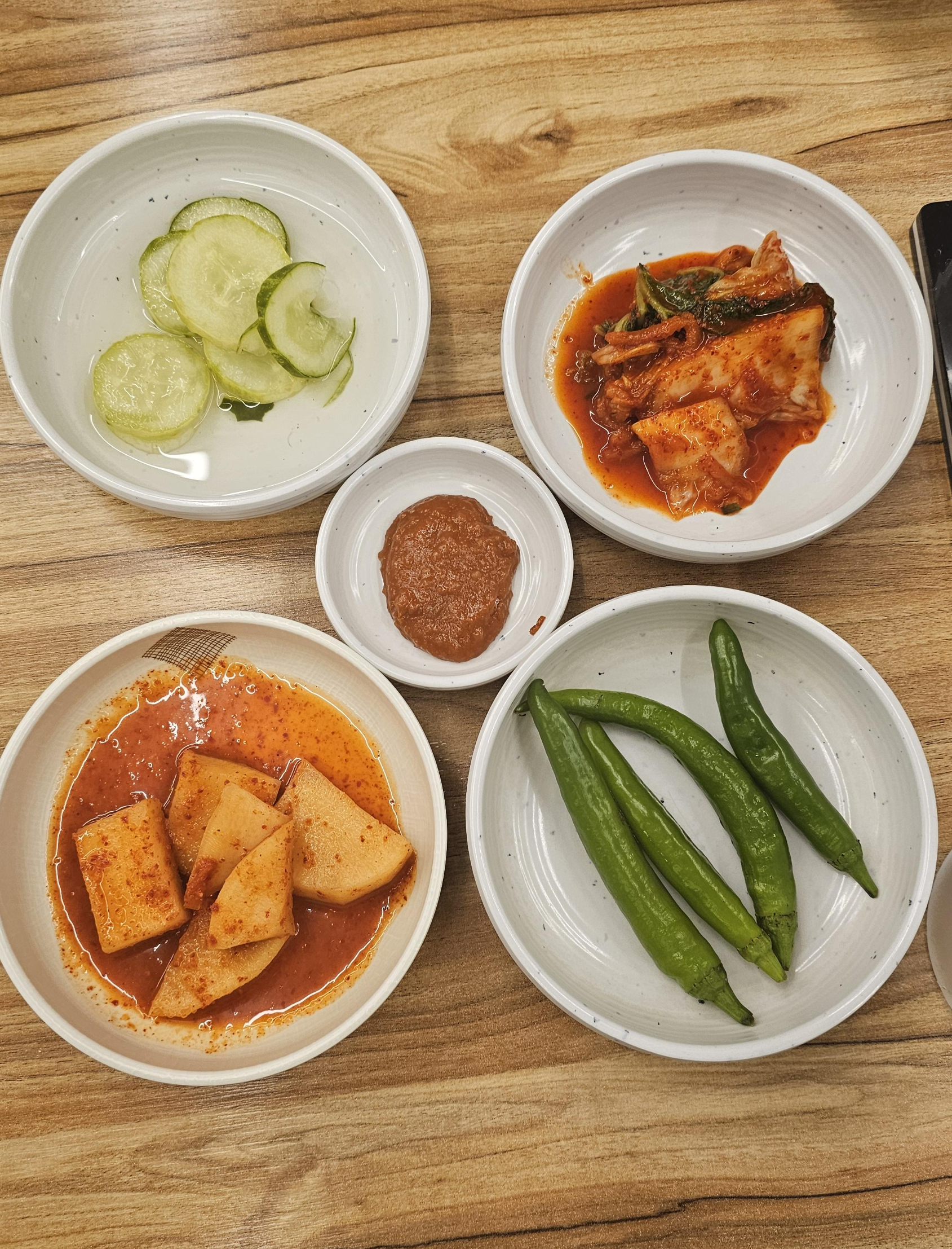 인천_가좌동_이우철삼계탕_밑반찬