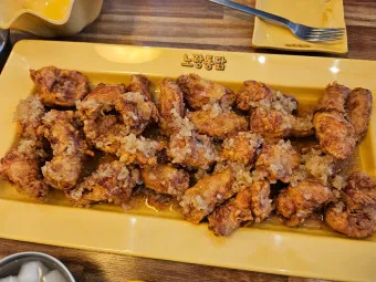 노랑통닭 메뉴 추천 갈릭인더딥 순살3종 엄청큰 후라이드 가격_9