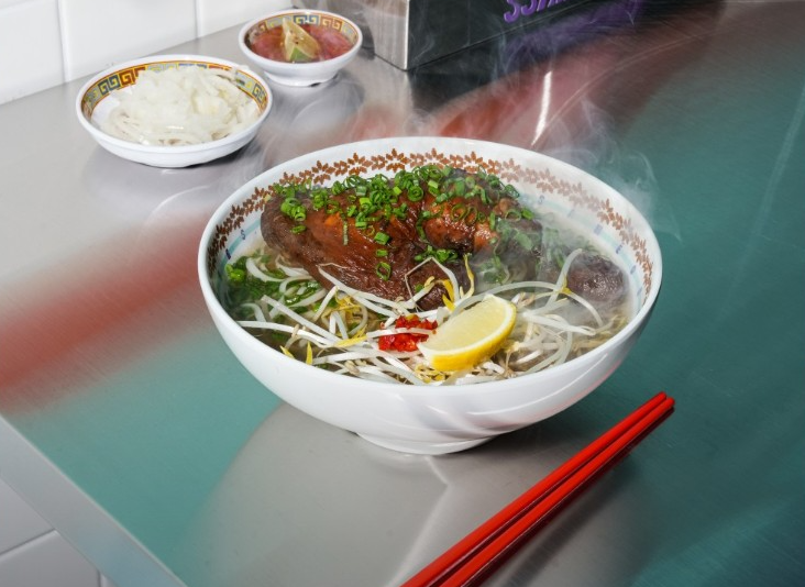 족발쌀국수.