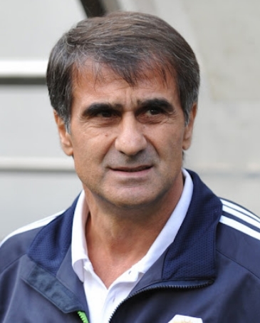 귀네슈 감독 프로필 나이 국적 연봉 감독 경력