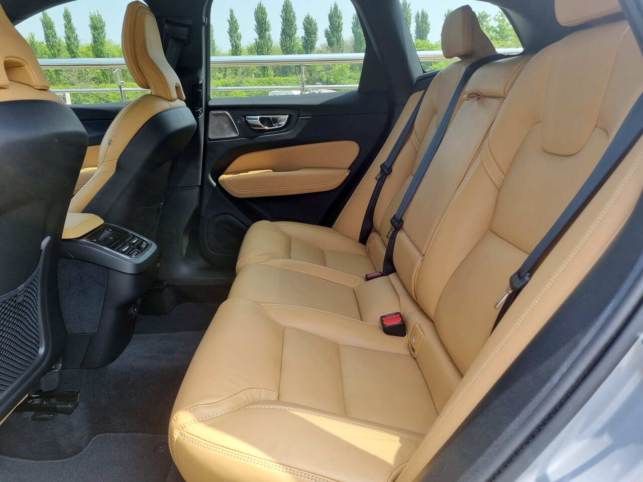볼보 XC60 B6