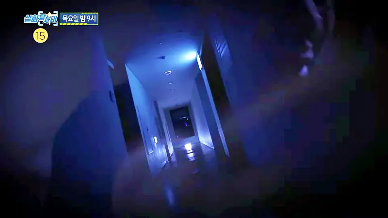 실화탐사대 수시로 이웃 사진 동영상 촬영하고 위협까지 가한 폭군 이웃 그리고 친구 폭행과 교사에게 폭언 경찰 출동 부른 강제전학 초등학생