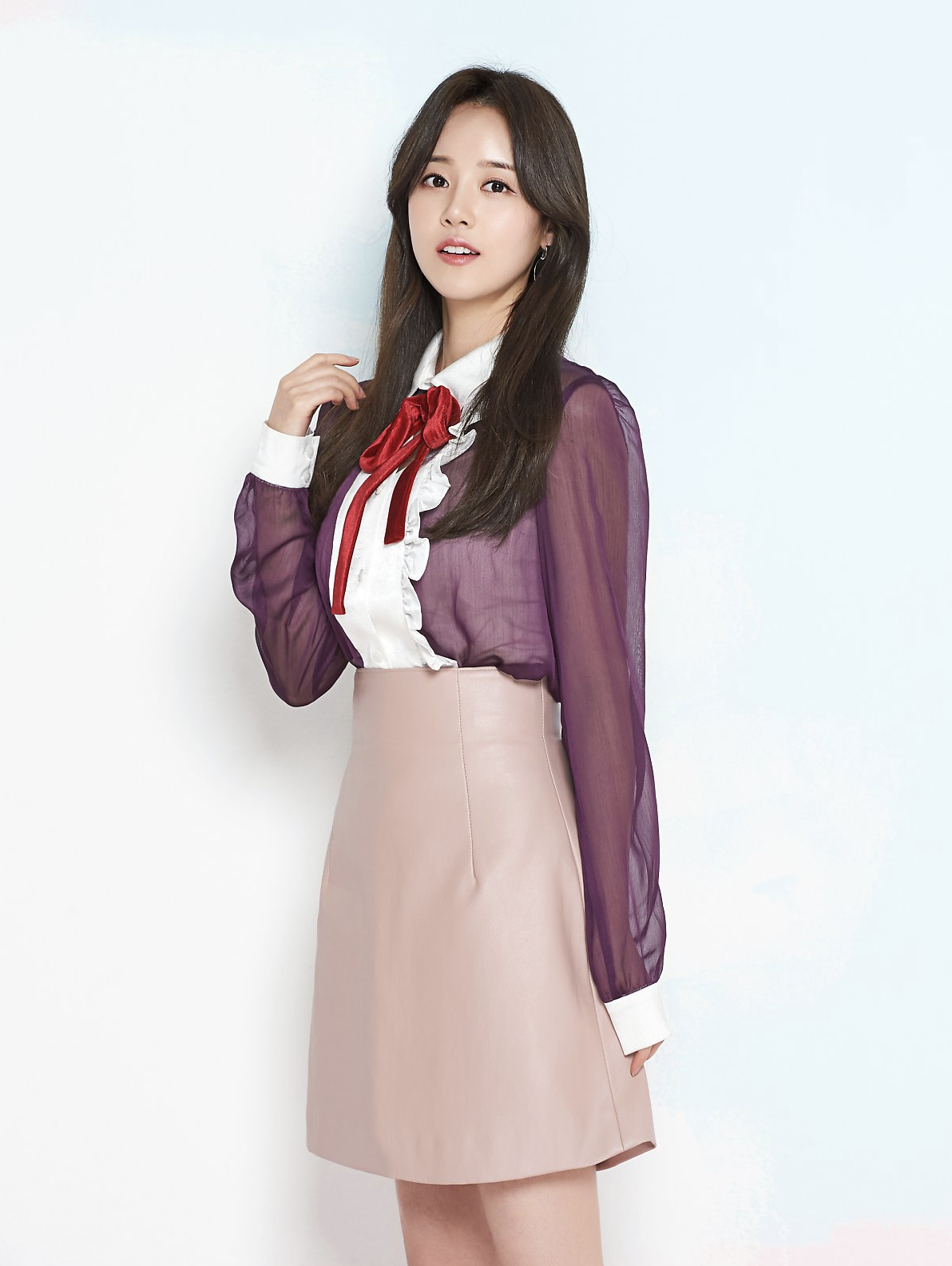 신고은 교복 스타일 화보