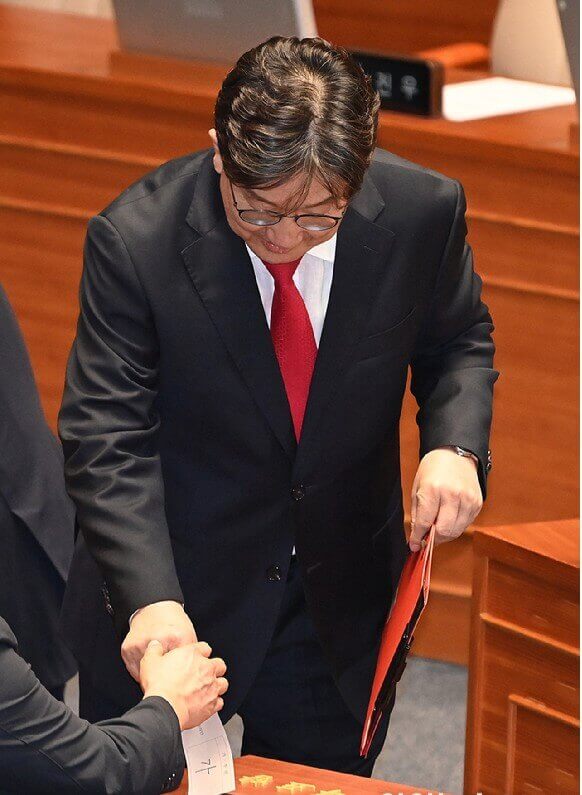 권성동 의원 구속