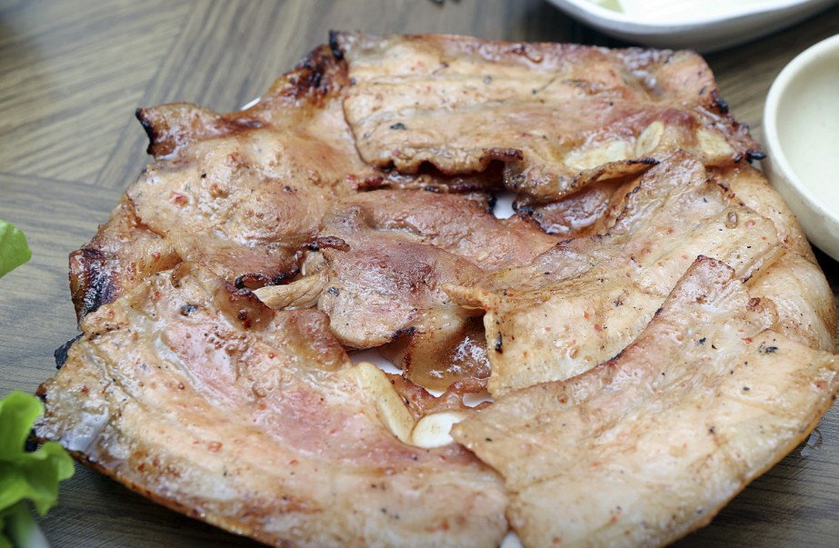 극한직업 연탄불고기 썸네일