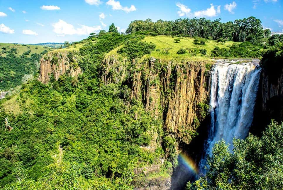 드라켄즈버그 산맥 (Drakensberg Mountains)
