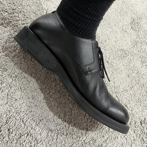 1달 동안 길들여진 러프 더비